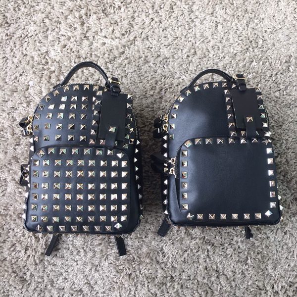 2016新作 Valentino ヴァレンティノスーパーコピー　RockStud leather mini backpack
