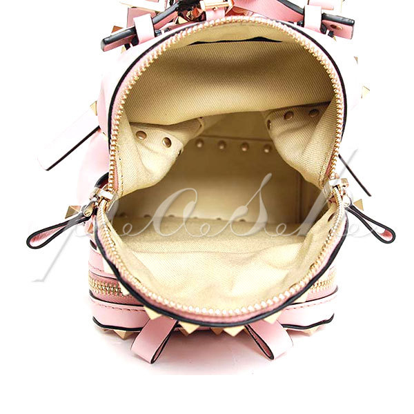 2016SS Valentino ヴァレンティノスーパーコピー ロックスタッズ　バックパック　スモール IW0B0859BOL