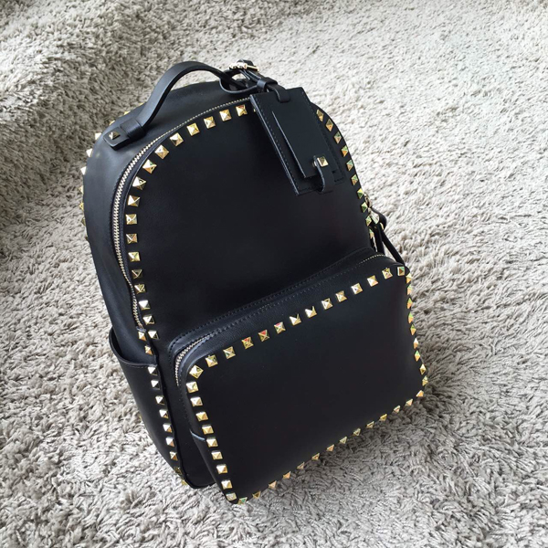 2016AW Valentino ヴァレンティノスーパーコピー　バックパック　大　ブラック！
