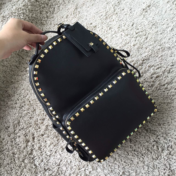 2016AW Valentino ヴァレンティノスーパーコピー　バックパック　大　ブラック！
