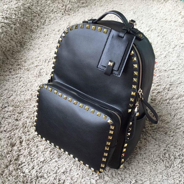 2016AW Valentino ヴァレンティノスーパーコピー　バックパック　大　ブラック！