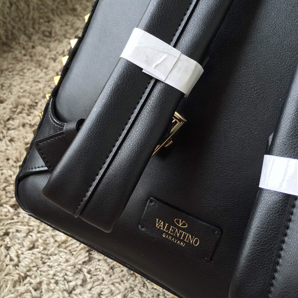 2016AW Valentino ヴァレンティノスーパーコピー　バックパック　大　ブラック！