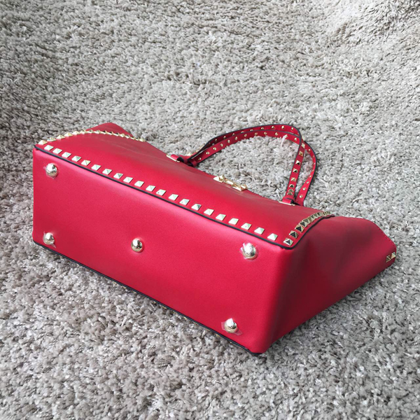 2016AW ★紗栄子さん愛用サイズ★Valentino ヴァレンティノスーパーコピー トラペーゼ MINI IW9B2399NWB