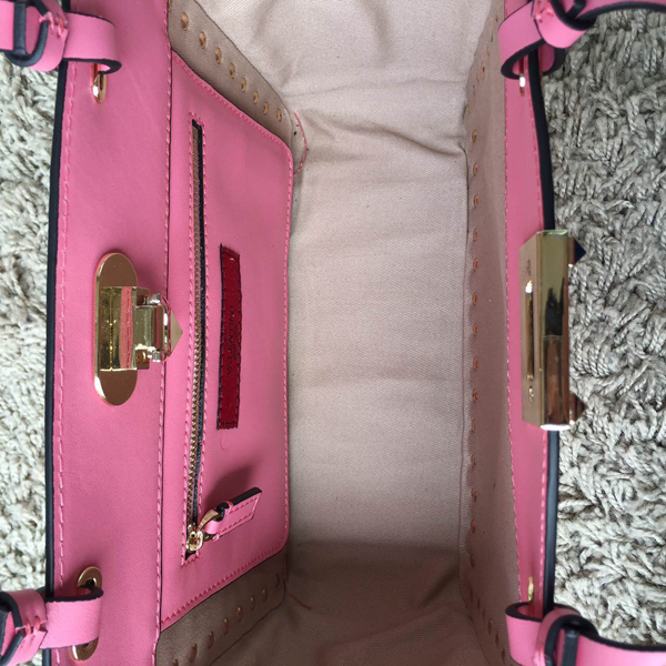 2016AW Valentino ヴァレンティノスーパーコピー バレンティノ ロックスタッズ トートバッグ　スモール IW9B4399NWB