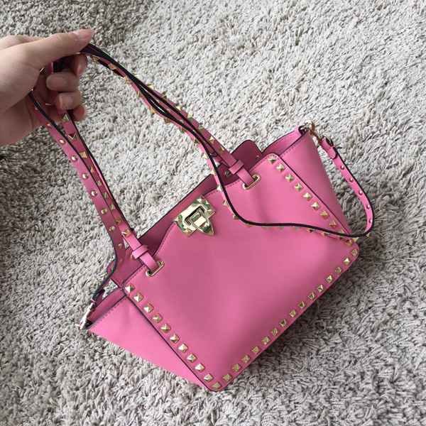2016AW Valentino ヴァレンティノスーパーコピー バレンティノ ロックスタッズ トートバッグ　スモール IW9B4399NWB