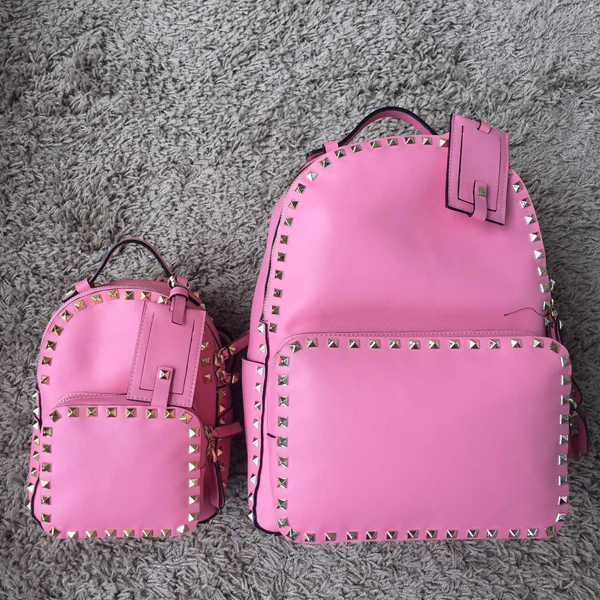 2016AW Valentino ヴァレンティノスーパーコピー ヴァレンティノ ロックスタッズ バックパック ピンク IW9B5399NWB