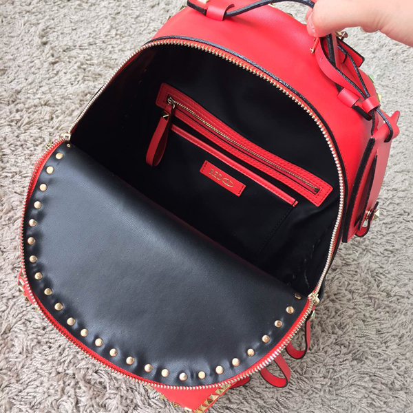 2016SS Valentino ヴァレンティノスーパーコピー ヴァレンティノ ロックスタッズ バックパック Red