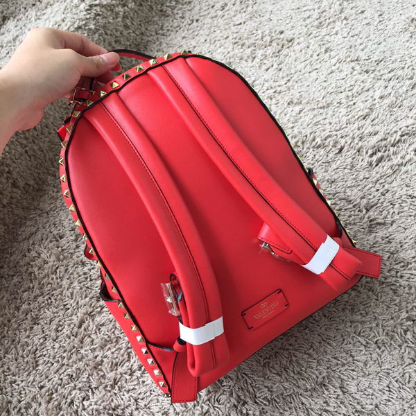 2016SS Valentino ヴァレンティノスーパーコピー ヴァレンティノ ロックスタッズ バックパック Red