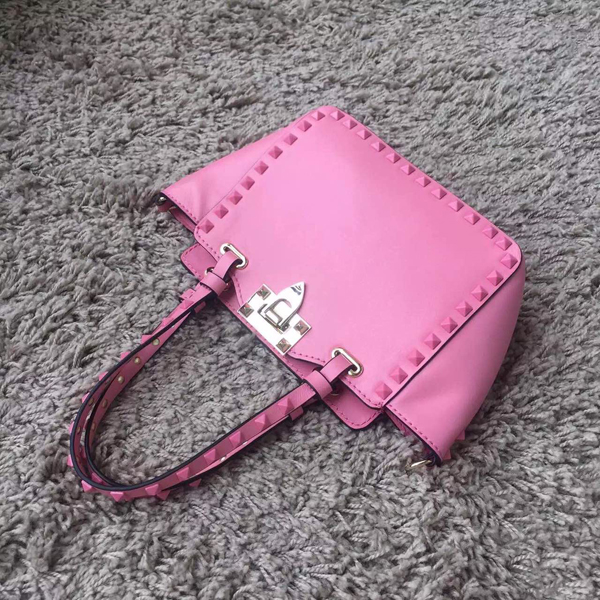 2016SS Valentino ヴァレンティノスーパーコピー バレンティノ ロックスタッズ トートバッグ　スモール  紗栄子さん愛用