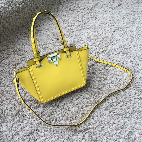 Valentino ヴァレンティノスーパーコピー 15SS ロックスタッド 2WAY ミニバッグ 