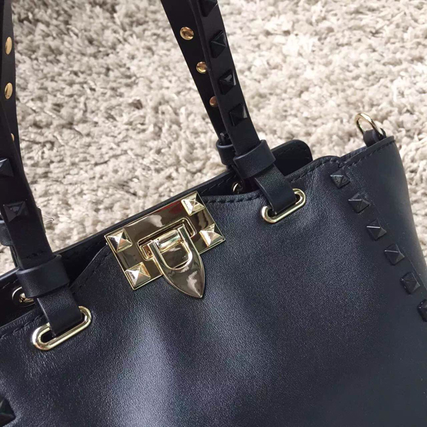 2016新作【Valentino ヴァレンティノスーパーコピー】 Rockstud mini bag