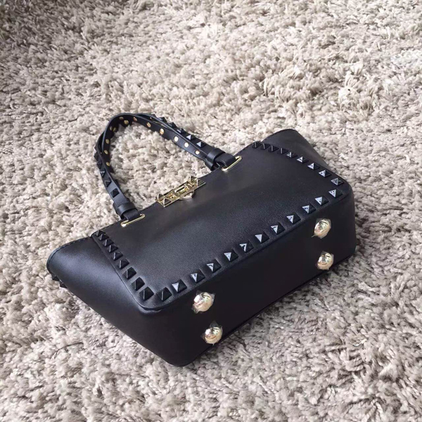 2016新作【Valentino ヴァレンティノスーパーコピー】 Rockstud mini bag