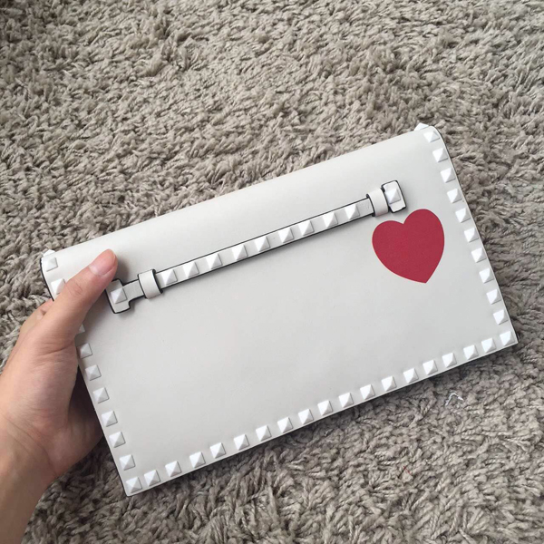 2016年春夏 Valentino ヴァレンティノスーパーコピー White Rockstud leather clutch