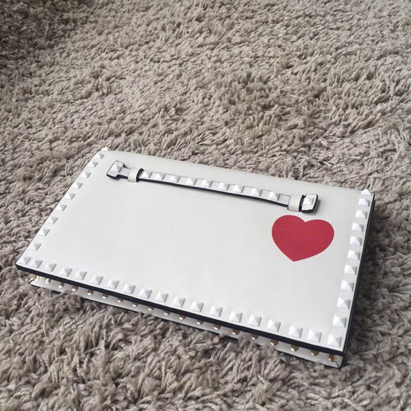 2016年春夏 Valentino ヴァレンティノスーパーコピー White Rockstud leather clutch