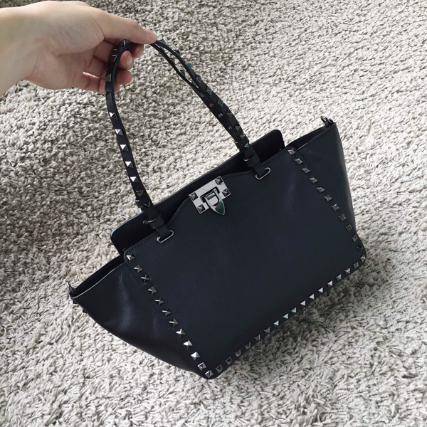 2016AW★Valentino ヴァレンティノスーパーコピー ミニ ロックスタッド 2WAY Rockstud