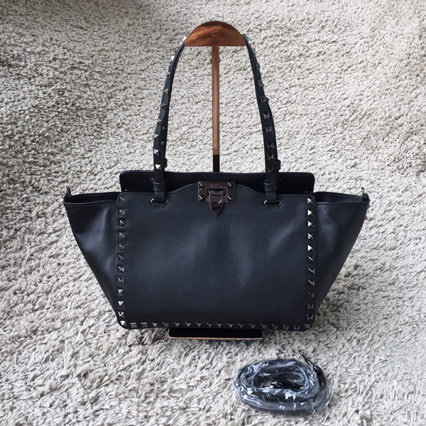 2016AW★Valentino ヴァレンティノスーパーコピー ミニ ロックスタッド 2WAY Rockstud