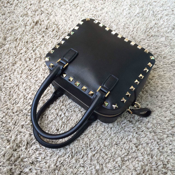 2016-17年秋冬 Valentino ヴァレンティノスーパーコピー ROCKSTUD 2WAY仕様 MINI BAG MARINE
