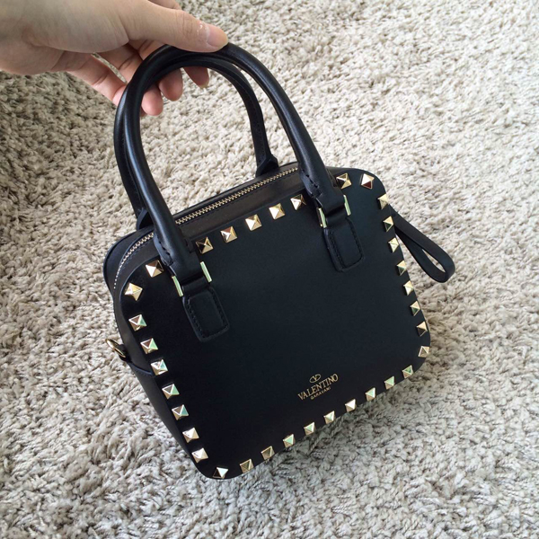 2016-17年秋冬 Valentino ヴァレンティノスーパーコピー ROCKSTUD 2WAY仕様 MINI BAG MARINE