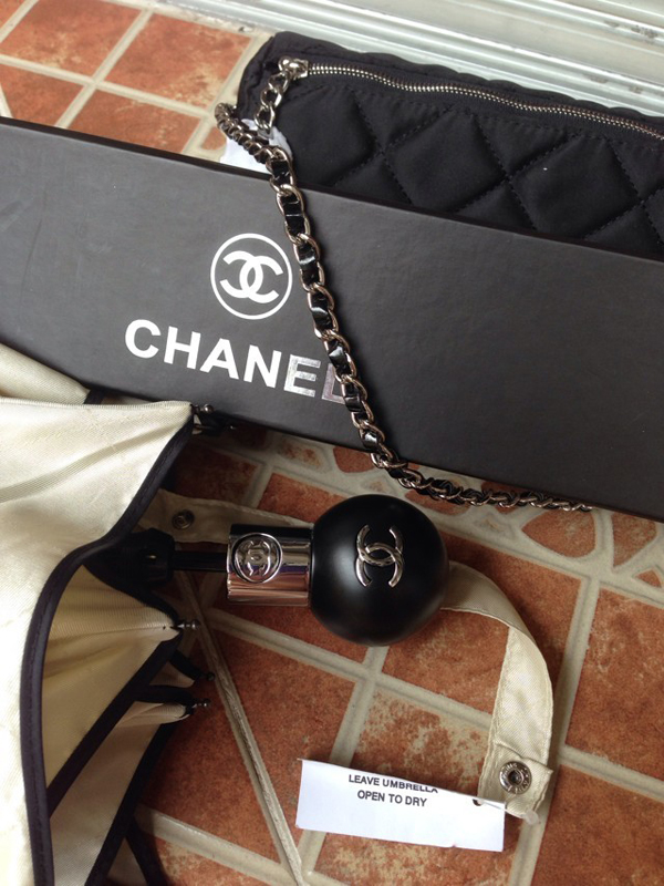 2016春夏新作 Chanel シャネルスーパーコピー 旅行必須【日本未入荷　カメリア柄　傘】ブラック系