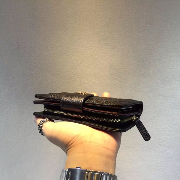 2016最新作 Chanel シャネルスーパーコピー マトラッセライン ラムスキン 二つ折財布  A486089
