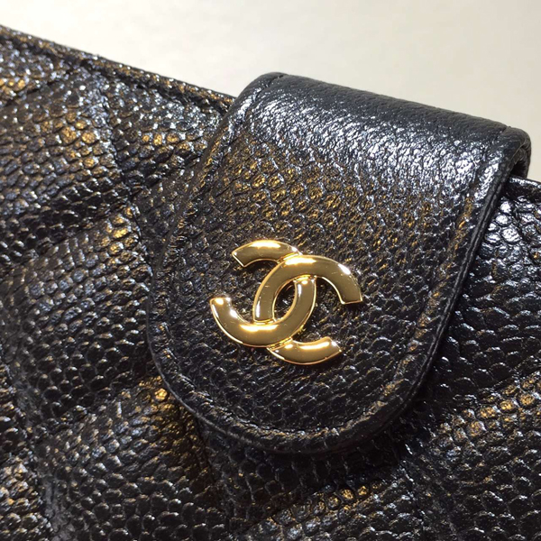 2016最新作 Chanel シャネルスーパーコピー マトラッセライン ラムスキン 二つ折財布  A486089