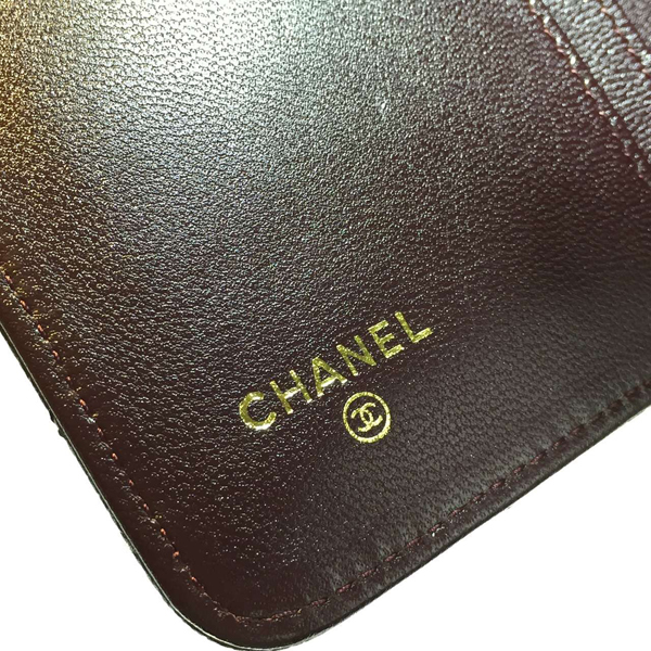 2016最新作 Chanel シャネルスーパーコピー マトラッセライン ラムスキン 二つ折財布  A486089