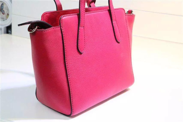 2016☆GUCCI☆グッチスーパーコピー ミニ レザー トップハンドルバッグ ローズ 368827 CAO0G 5535