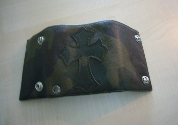 クロムハーツ CHクロス パッチ付 ３フォールド ウォレット カモ Chromehearts 049