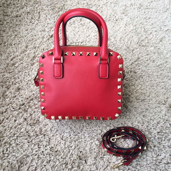 2015-16年秋冬 Valentino ヴァレンティノスーパーコピー ロックスタッズショルダーバッグ