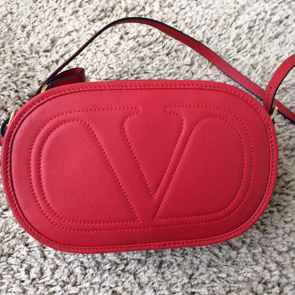 2016SS ★Valentino クロスボディバッグ ヴァレンティノスーパーコピーRed 人気復刻モデルIW2B0844 VIT N50