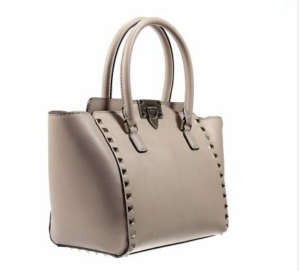 2016AW Valentino ヴァレンティノスーパーコピー スタッズ スモールサイズバッグ ベージュ