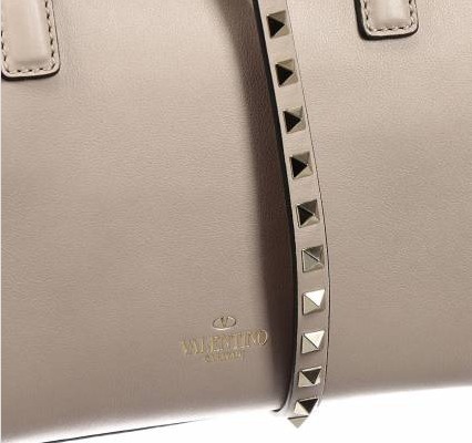 2016AW Valentino ヴァレンティノスーパーコピー スタッズ スモールサイズバッグ ベージュ