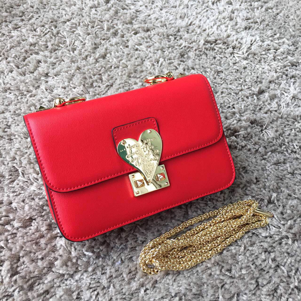 2016AW セレブ愛用者多数☆Valentino ヴァレンティノスーパーコピー☆ L'Amour Leather Shoulder Bag
