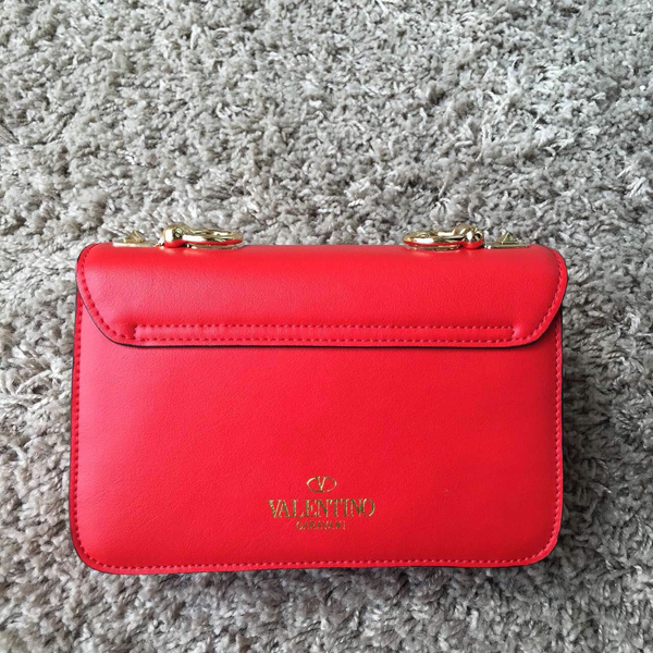 2016AW セレブ愛用者多数☆Valentino ヴァレンティノスーパーコピー☆ L'Amour Leather Shoulder Bag
