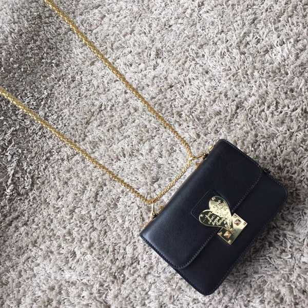 2016AW セレブ愛用者多数☆Valentino ヴァレンティノスーパーコピー☆ Black L'Amour Leather 
Shoulder Bag
