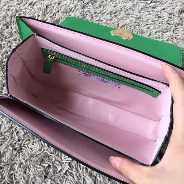 2016AW セレブ愛用者多数☆Valentino ヴァレンティノスーパーコピー☆ Green L'Amour Leather Shoulder Bag