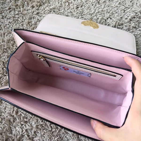 2016AW セレブ愛用者多数☆Valentino ヴァレンティノスーパーコピー☆ White L'Amour Leather Shoulder Bag