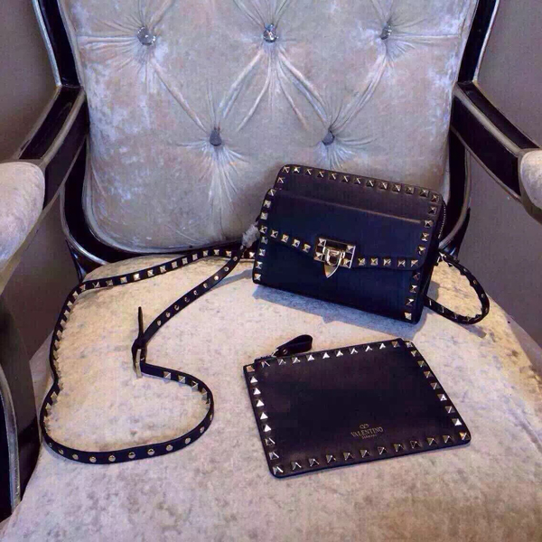 2016新作 セレブ愛用 ∞∞Valentino ヴァレンティノスーパーコピー∞∞ Rockstudショルダーバッグ☆