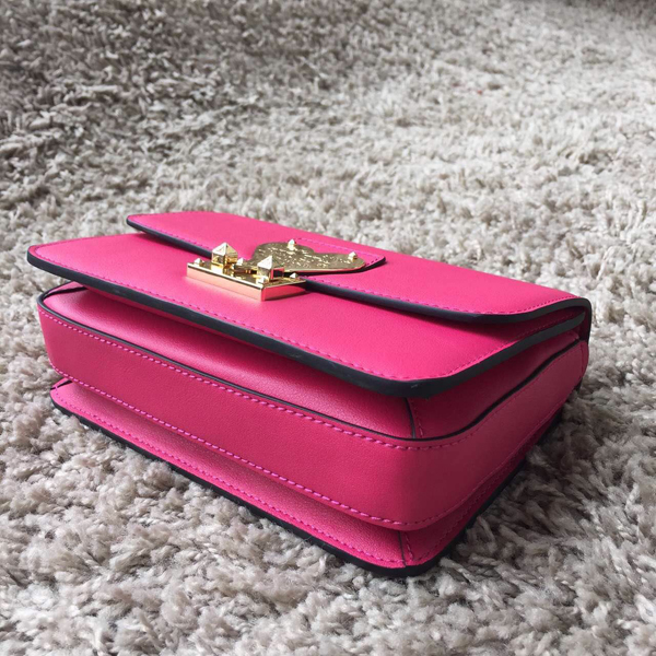2016AW セレブ愛用者多数☆Valentino ヴァレンティノスーパーコピー☆ Rose Red
 L'Amour Leather Shoulder Bag