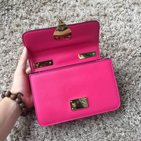 2016AW セレブ愛用者多数☆Valentino ヴァレンティノスーパーコピー☆ Rose Red
 L'Amour Leather Shoulder Bag
