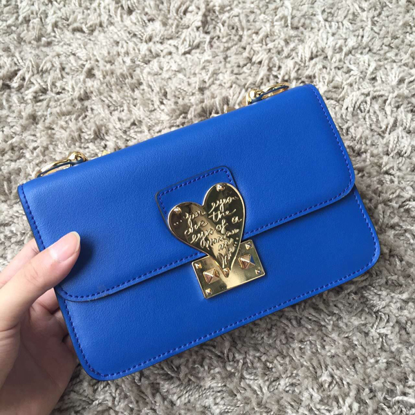 2016AW セレブ愛用者多数☆Valentino ヴァレンティノスーパーコピー☆ Blue