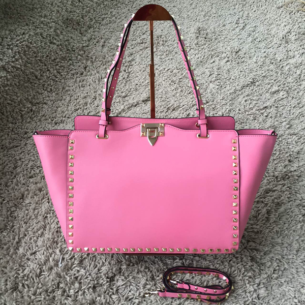 2016AW ★紗栄子さん愛用サイズ★Valentino ヴァレンティノスーパーコピー トラペーゼ MINI