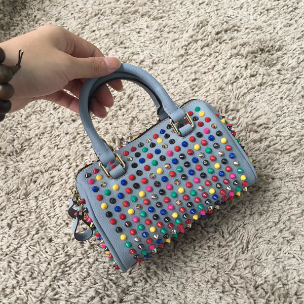 15-16新作 Christian Louboutin クリスチャン ルブタンコピーたエレガントキュート Panettone Degradeスパイクバッグ