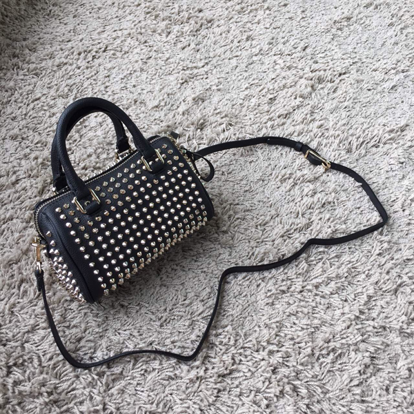 15-16新作 ☆Christian Louboutin クリスチャン ルブタンコピー Panettone Large Degrade Satchel Bag