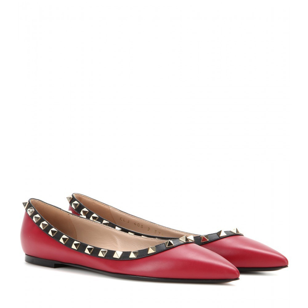 2016新作 Valentino ヴァレンティノスーパーコピー新作ブラックトリム★ロックスタッズバレリーナ