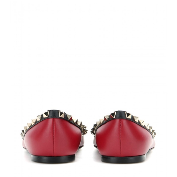 2016新作 Valentino ヴァレンティノスーパーコピー新作ブラックトリム★ロックスタッズバレリーナ