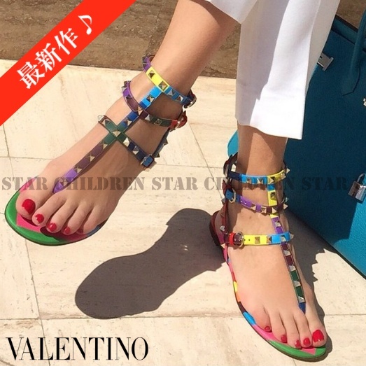 2016最新作 大注目 Valentino ヴァレンティノスーパーコピー Rockstud 1973レザーサンダル
