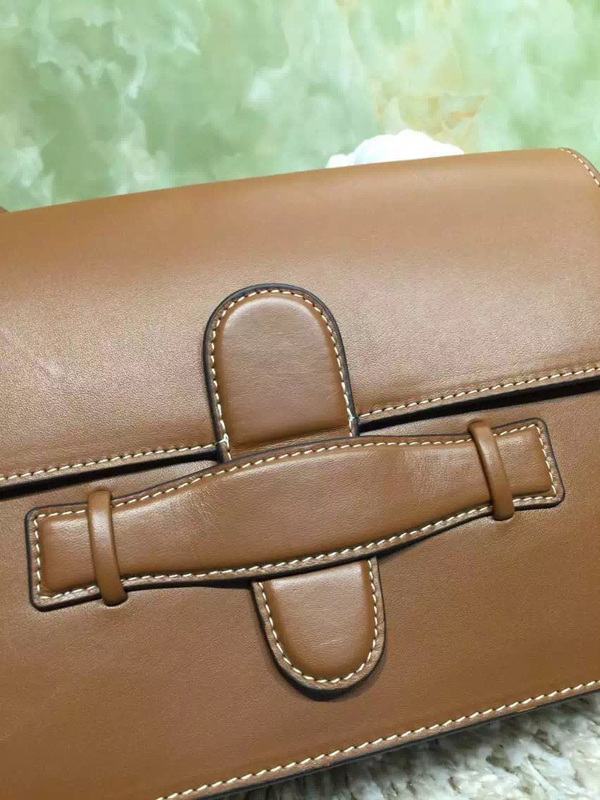 2016秋冬 CELINE セリーヌ コピー2016SS最新作☆SALE CELINE セリーヌ コピー Symetricalショルダー,Bk/Tan 176413YRC.18CH