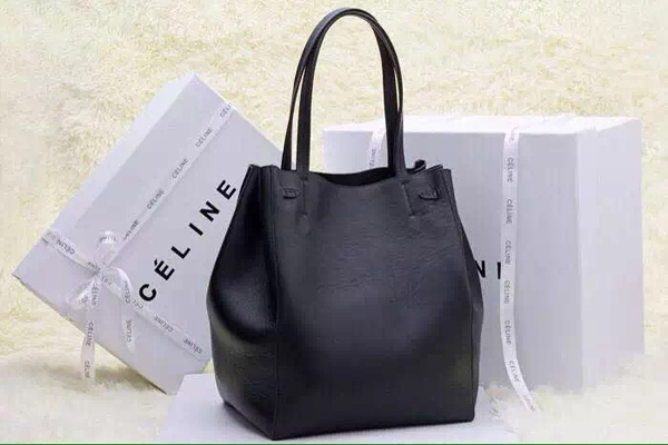2016NEW ★大人気★【CELINE セリーヌ コピー】Cabas Phantom Sサイズ (Black) 176023TNI.38NO