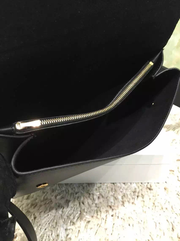 2016秋冬新着 CELINE セリーヌ コピー Bumbag Natural Calfskin クラッチバッグ Black★CELINE セリーヌ コピー